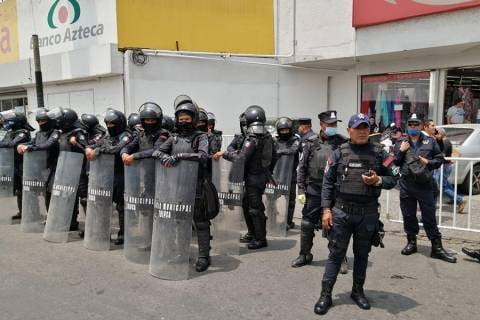 Ocho presuntos delincuentes detenidos en la terminal de Toluca